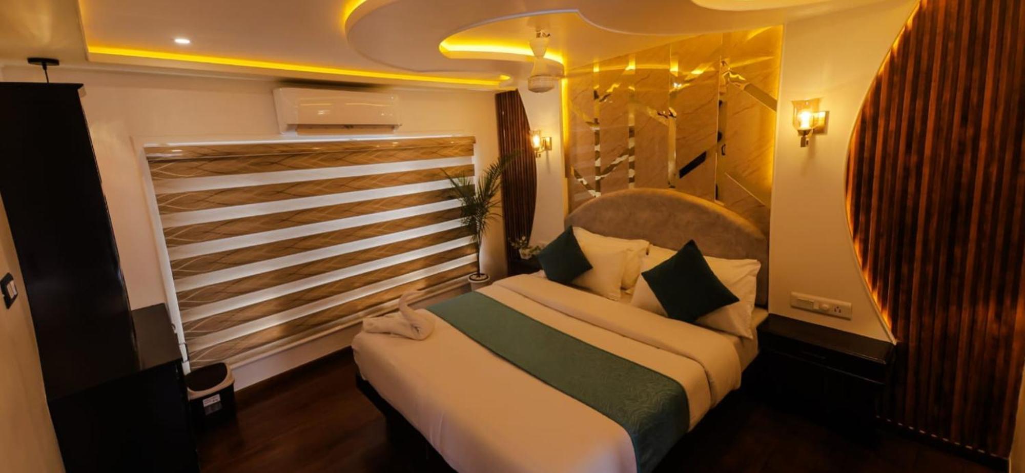 Отель Victoria Houseboats Alappuzha Экстерьер фото