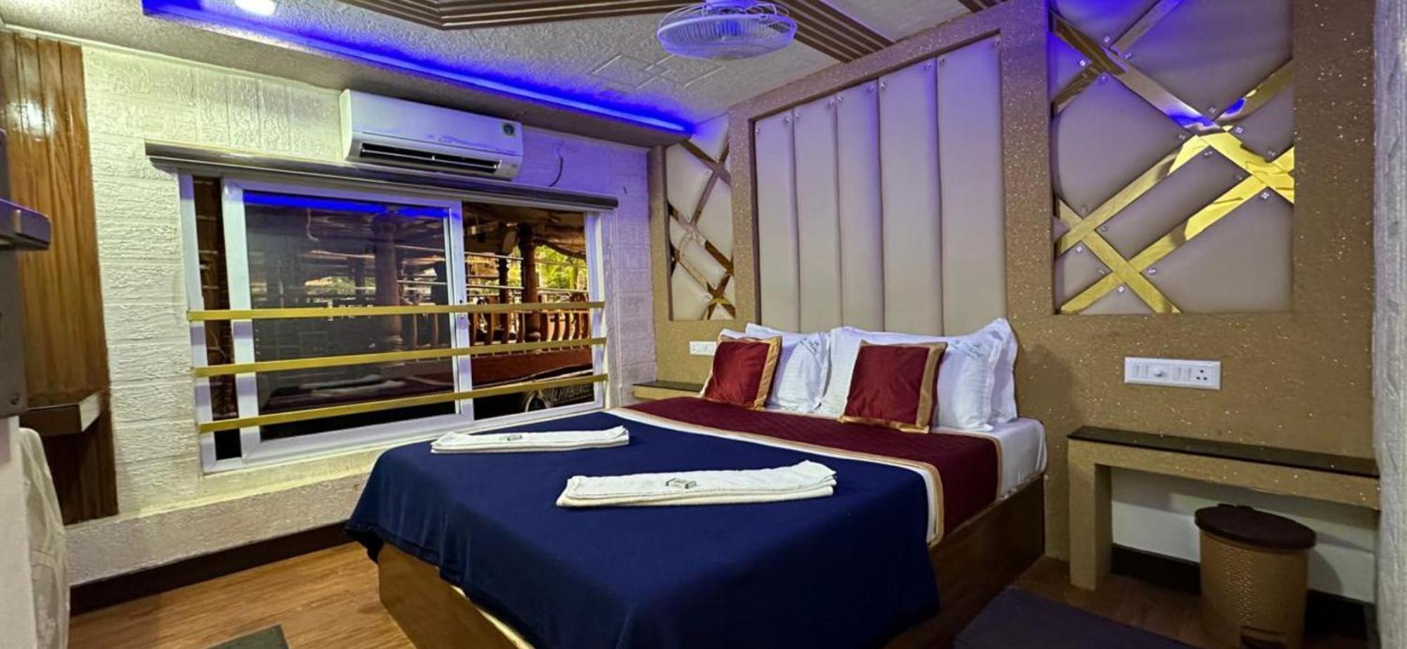 Отель Victoria Houseboats Alappuzha Экстерьер фото